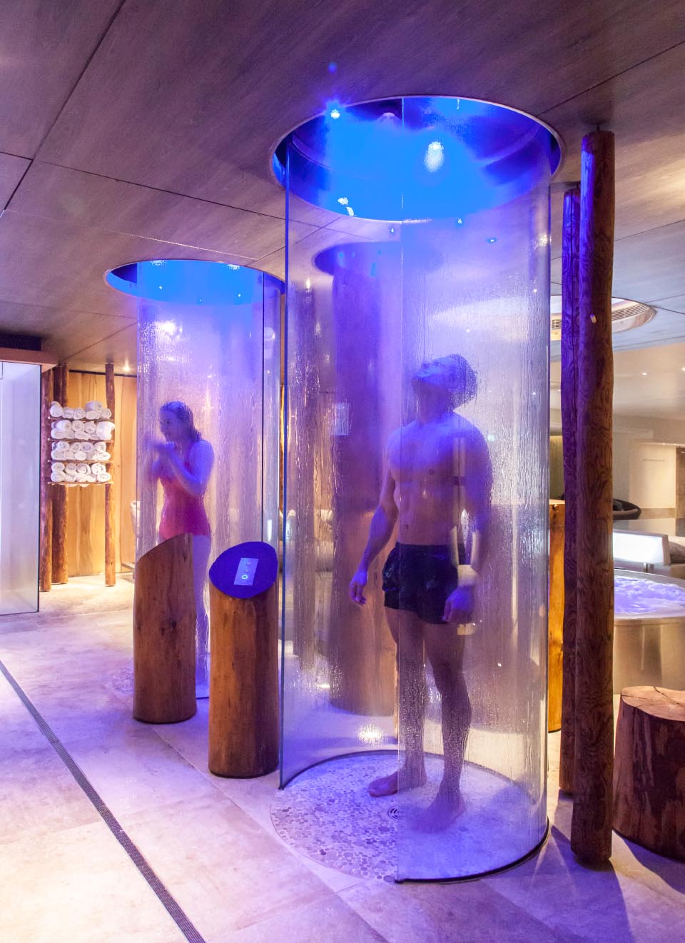Champneys-Forest-Mere-Spa-Interior-Design-experience-showers